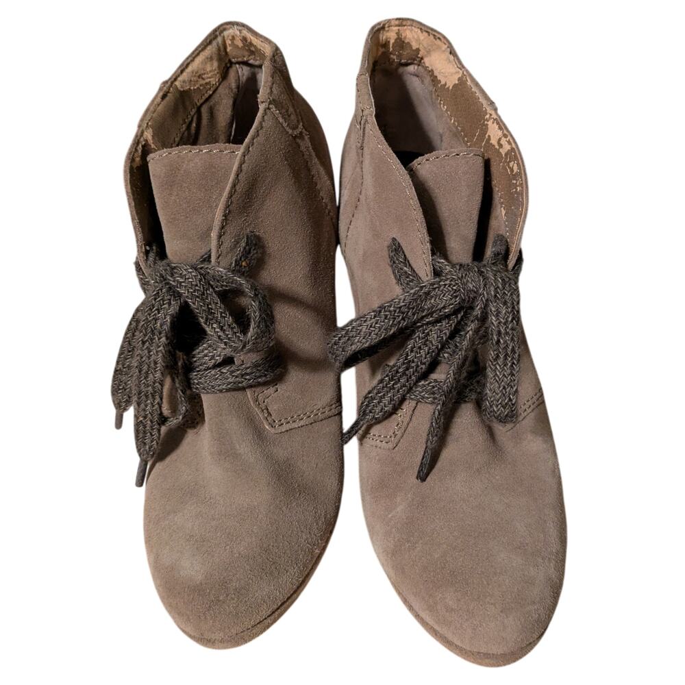 Dolce Vita Suede Booties Size 7.5